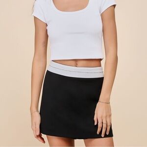LULUS WOMENS POSH MOOD BLACK AND WHITE SKORT SIZE S